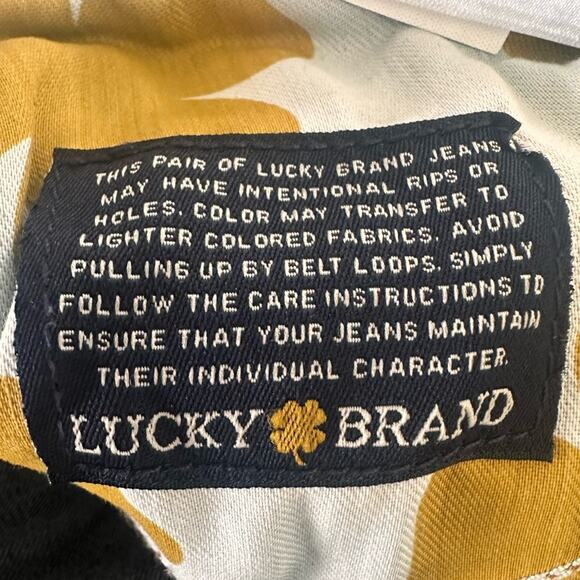 Lucky Brand- "Sofia Boot" Jeans Medium Huston Wash Slight
Distressing- Size 6/28 - Picture 7 of 13